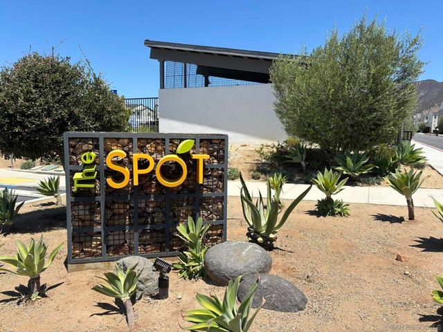 312 Zest Lane, Fallbrook, CA 92028