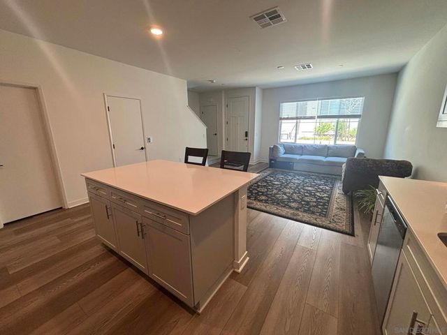 312 Zest Lane, Fallbrook, CA 92028
