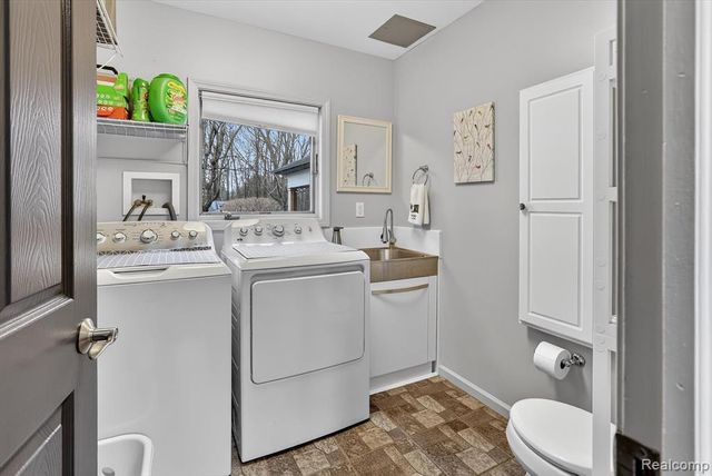 552 N Mckinley Road, Flushing, MI 48433