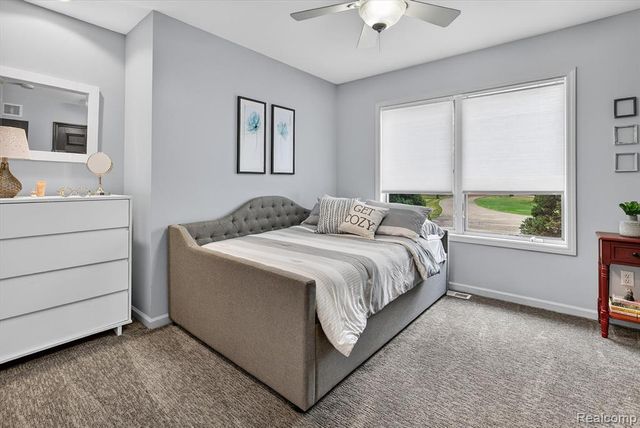 552 N Mckinley Road, Flushing, MI 48433