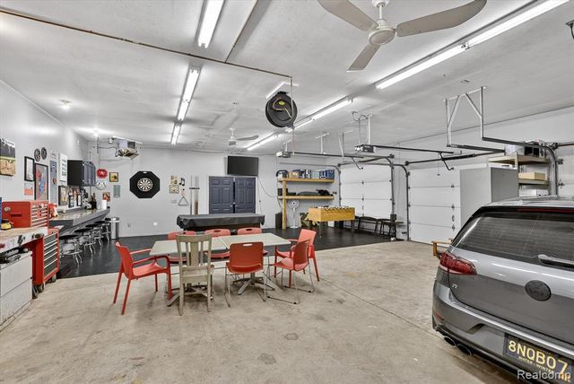 552 N Mckinley Road, Flushing, MI 48433