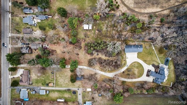 552 N Mckinley Road, Flushing, MI 48433