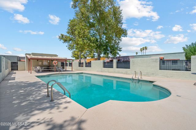 1903 S Avenida Prado, Tucson, AZ 85710