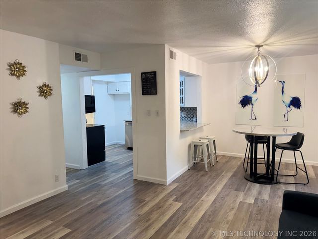 6361 S 80th East Avenue B, Tulsa, OK 74133