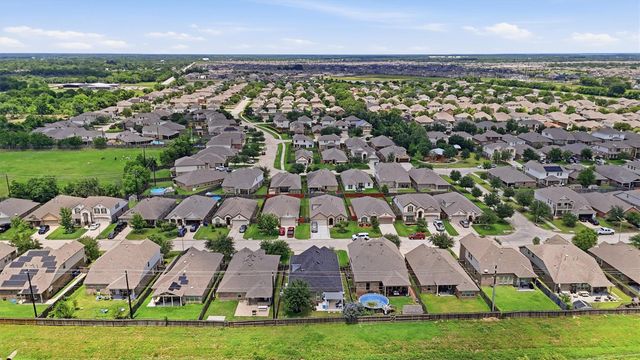 4310 Bearberry Avenue, Baytown, TX 77521