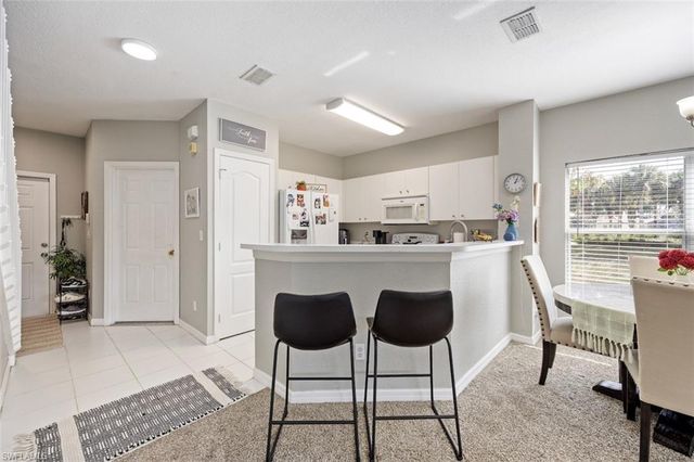 1338 Weeping Willow CT, Cape Coral, FL 33909