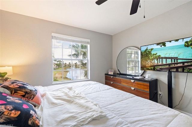 1338 Weeping Willow CT, Cape Coral, FL 33909