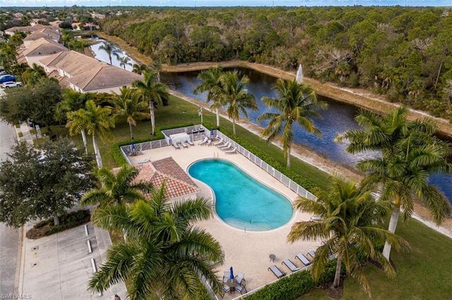 1338 Weeping Willow CT, Cape Coral, FL 33909