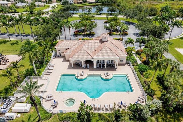 1338 Weeping Willow CT, Cape Coral, FL 33909