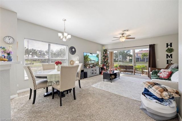 1338 Weeping Willow CT, Cape Coral, FL 33909