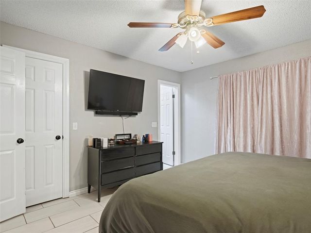 1032 SE 8th Street, Moore, OK 73160