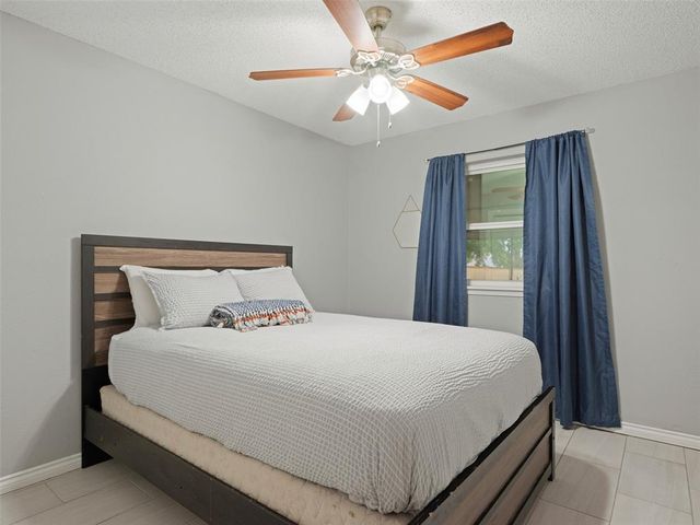 1032 SE 8th Street, Moore, OK 73160