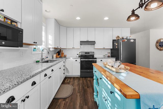 305 142ND ST, Ocean City, MD 21842