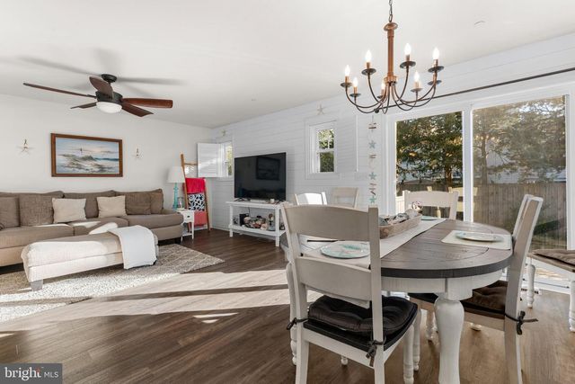 305 142ND ST, Ocean City, MD 21842