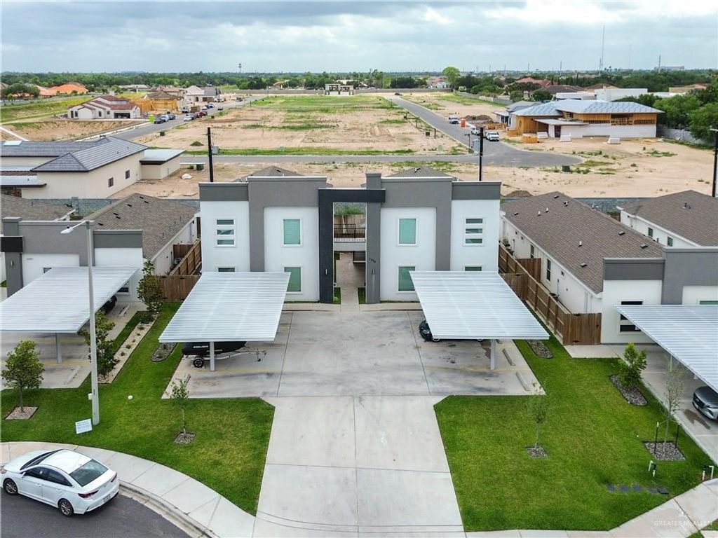 3204 S Colt Lane, Edinburg, TX 78539