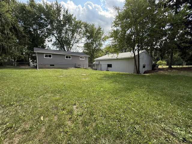 9470 Peck Road, Greenville, MI 48838