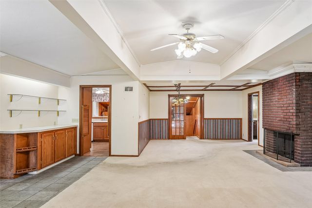 1204 Locust Street, Adel, IA 50003