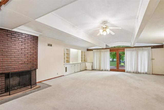1204 Locust Street, Adel, IA 50003