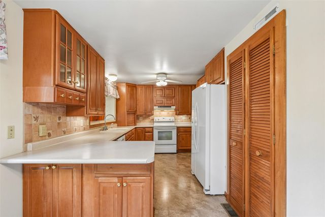 1204 Locust Street, Adel, IA 50003