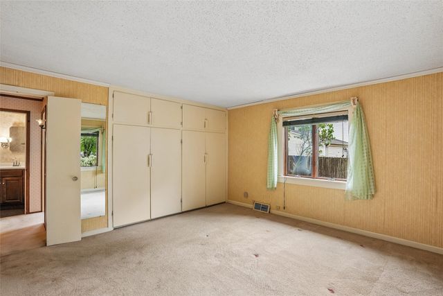 1204 Locust Street, Adel, IA 50003