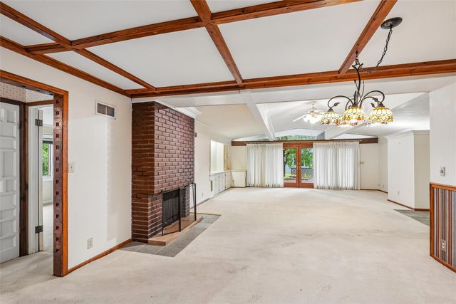 1204 Locust Street, Adel, IA 50003