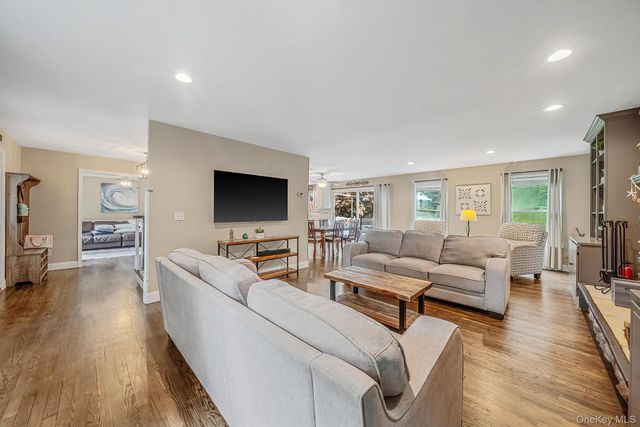 8 Old Orchard Court, Rocky Point, NY 11778