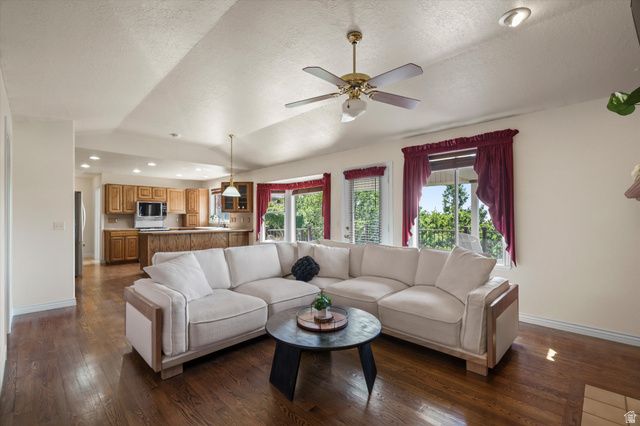 1139 N 3150 E, Layton, UT 84040