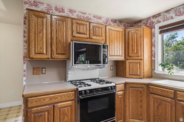 1139 N 3150 E, Layton, UT 84040