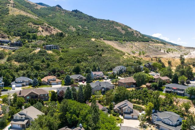 1139 N 3150 E, Layton, UT 84040