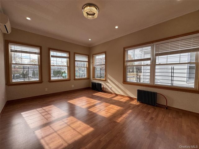 713 Yonkers Avenue 2, Yonkers, NY 10704