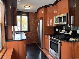 713 Yonkers Avenue 2, Yonkers, NY 10704