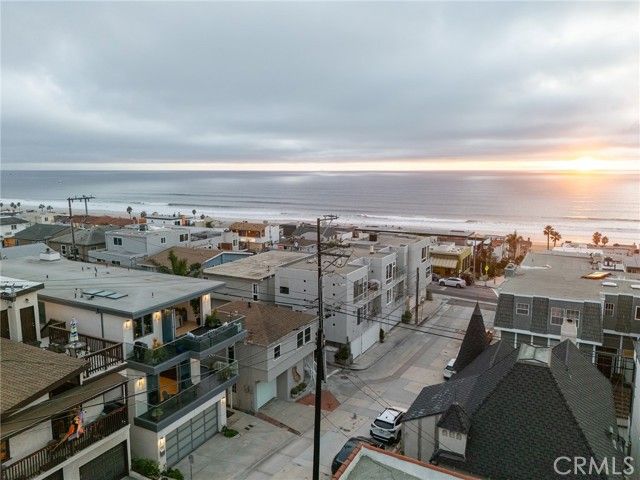320 35th Street, Manhattan Beach, CA 90266