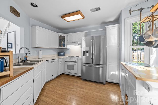 13914 Loch Loyal Drive, Charlotte, NC 28273