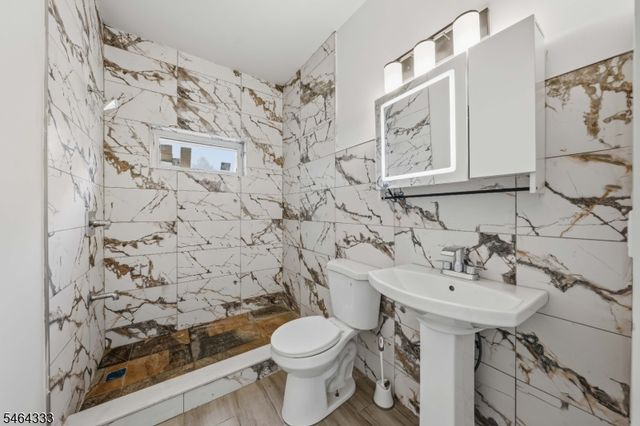 109 Monmouth Ave, Wayne Twp., NJ 07470