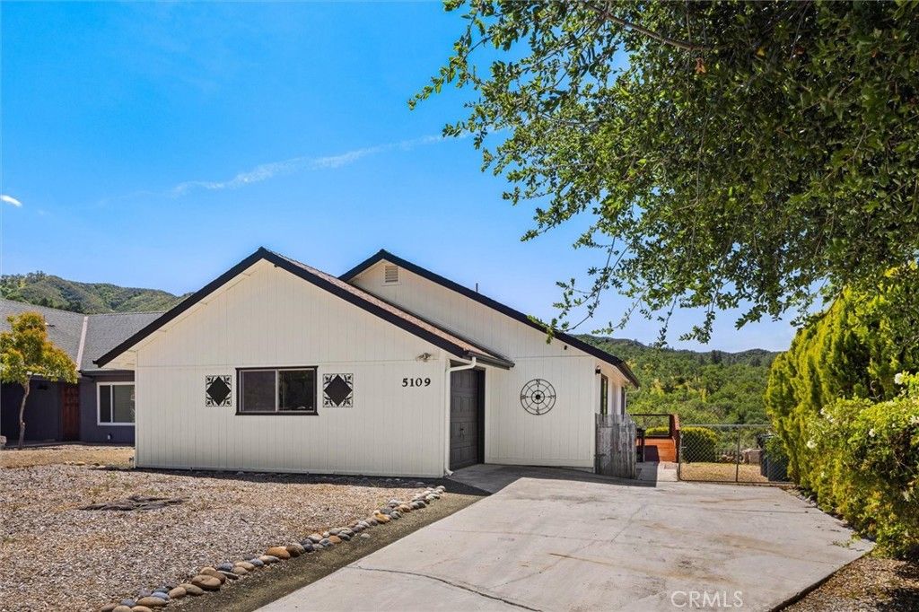Image 1 of property listing at 5109 Bluebird Lane, Paso Robles, CA 93446