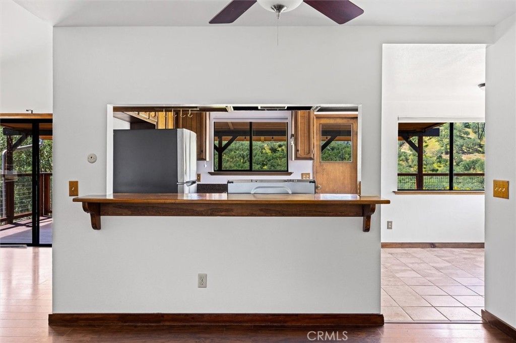 Image 8 of property listing at 5109 Bluebird Lane, Paso Robles, CA 93446