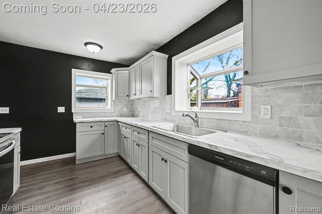 32224 Joy Road, Livonia, MI 48150