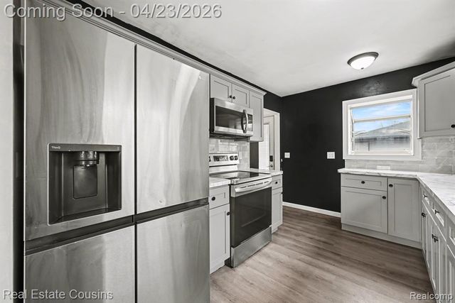 32224 Joy Road, Livonia, MI 48150