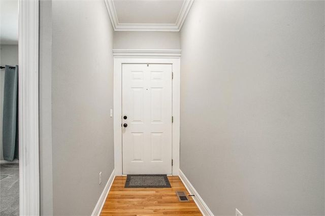 1618 Ridgeway Drive, Raymore, MO 64083