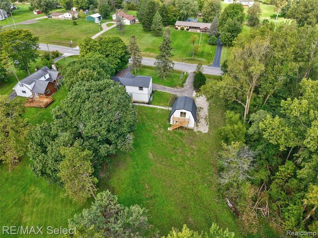 12111 Linden Road, Linden, MI 48451