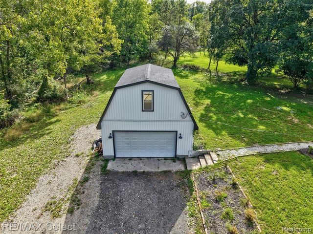 12111 Linden Road, Linden, MI 48451