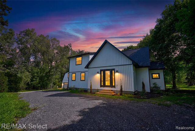 12111 Linden Road, Linden, MI 48451