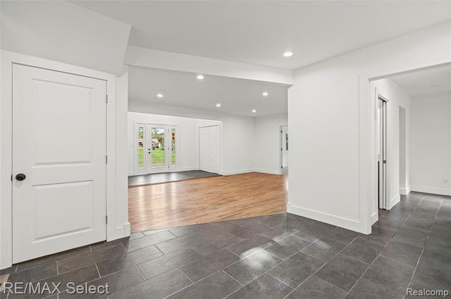 12111 Linden Road, Linden, MI 48451