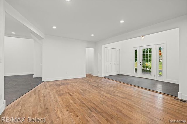12111 Linden Road, Linden, MI 48451
