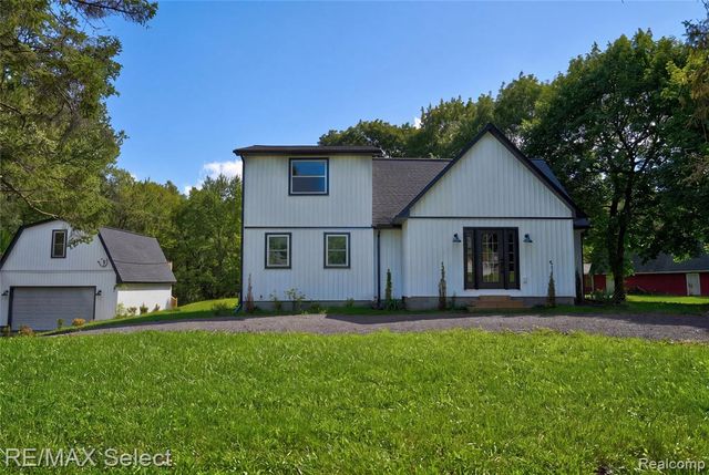 12111 Linden Road, Linden, MI 48451