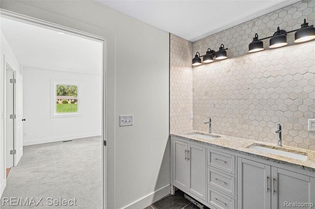 12111 Linden Road, Linden, MI 48451