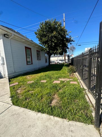 446 E Anderson St, Stockton, CA 95206