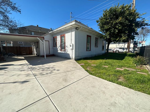446 E Anderson St, Stockton, CA 95206