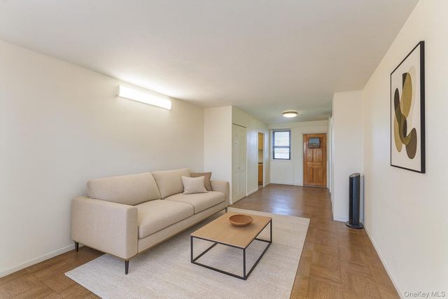 61-15 98th Street . I6 H, Rego Park, NY 11374