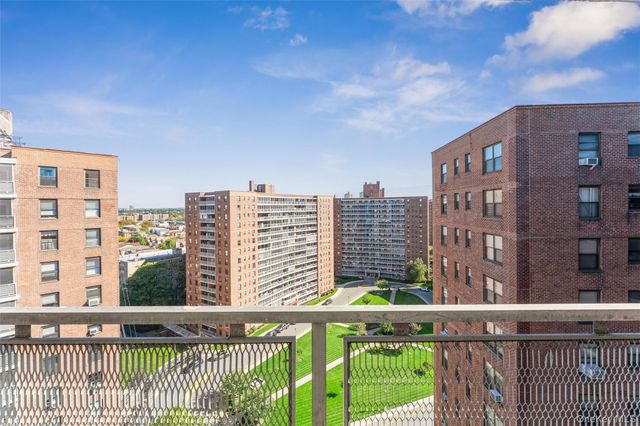 61-15 98th Street . I6 H, Rego Park, NY 11374